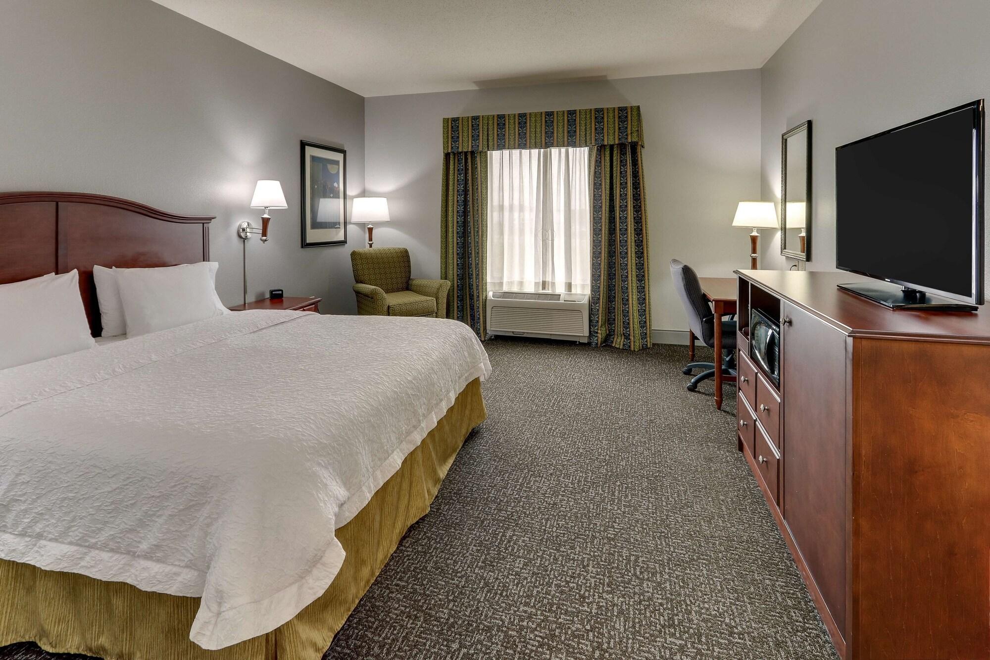 Hampton Inn & Suites Indianapolis-Airport Экстерьер фото