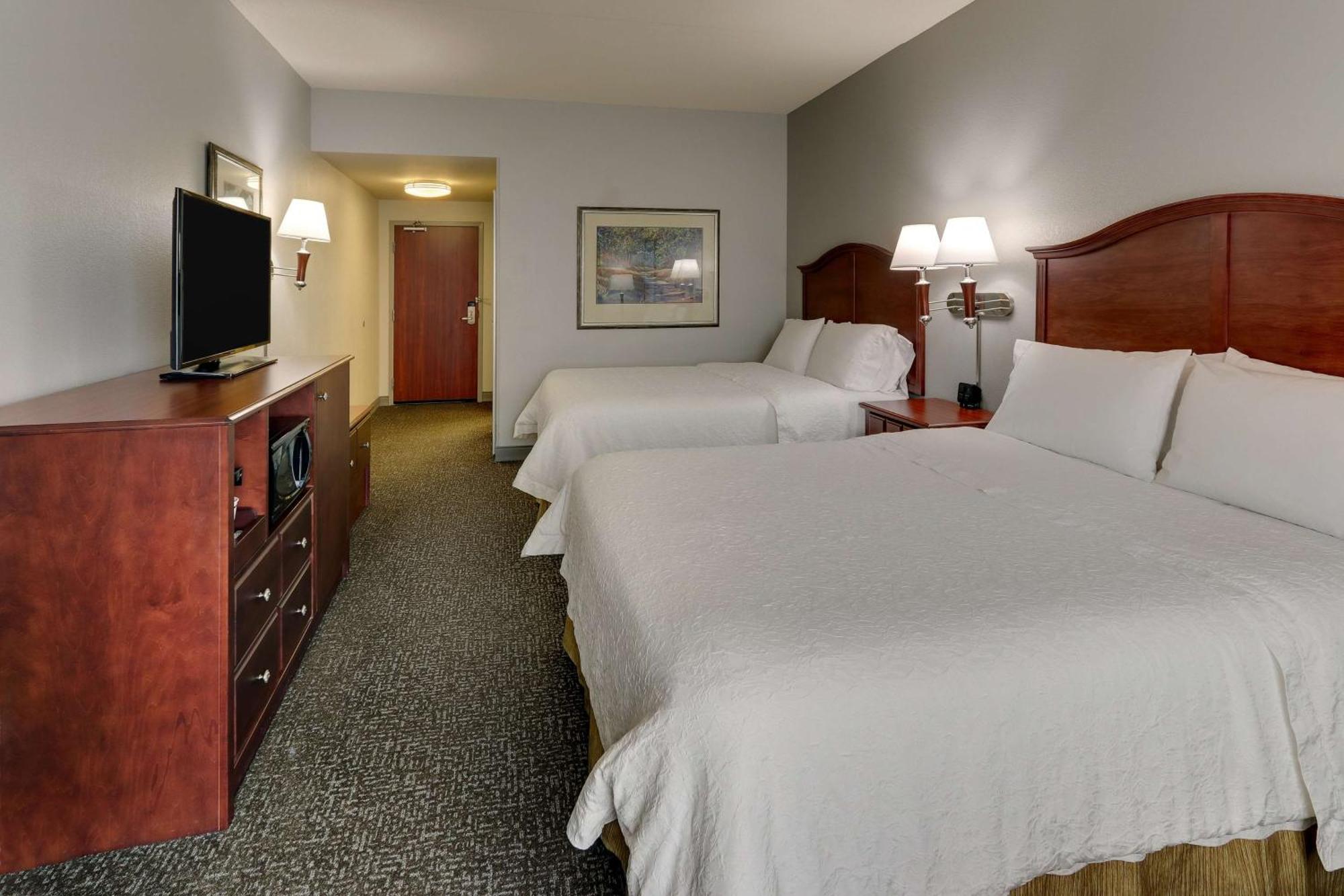 Hampton Inn & Suites Indianapolis-Airport Экстерьер фото
