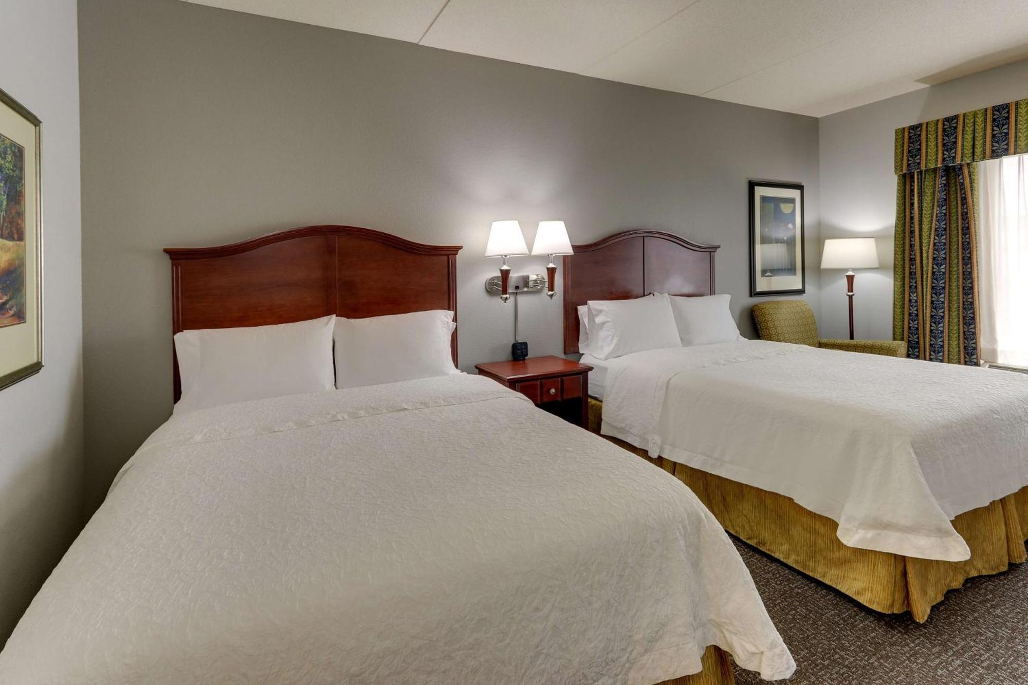 Hampton Inn & Suites Indianapolis-Airport Экстерьер фото