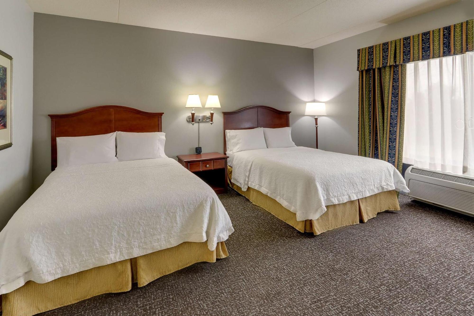 Hampton Inn & Suites Indianapolis-Airport Экстерьер фото